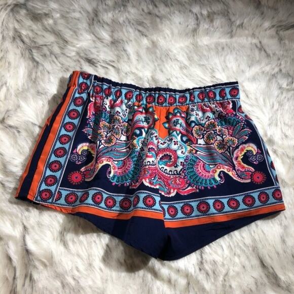 Francesca’s Blue Rain colorful multicolor blue nomad boho shorts size 1 - Picture 3 of 7